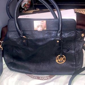 Michael Kors Poket Book !